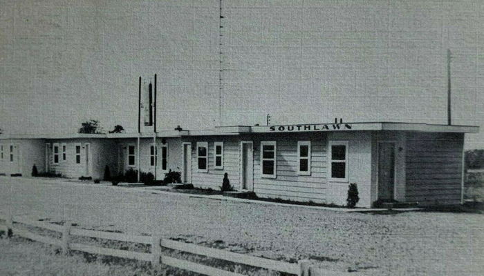 Southlawn Motel - Old Post Card (newer photo)